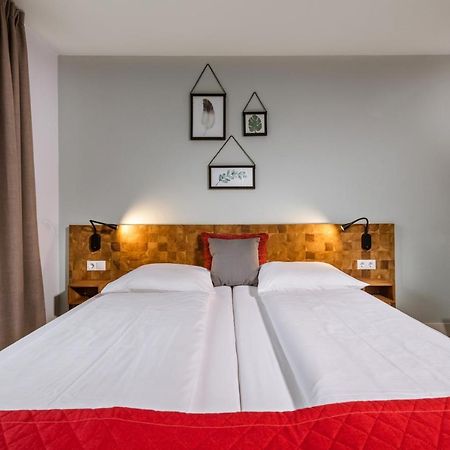 Alpenparks Residence Bad Hofgastein - Gratis Thermeneintritt Bagian luar foto