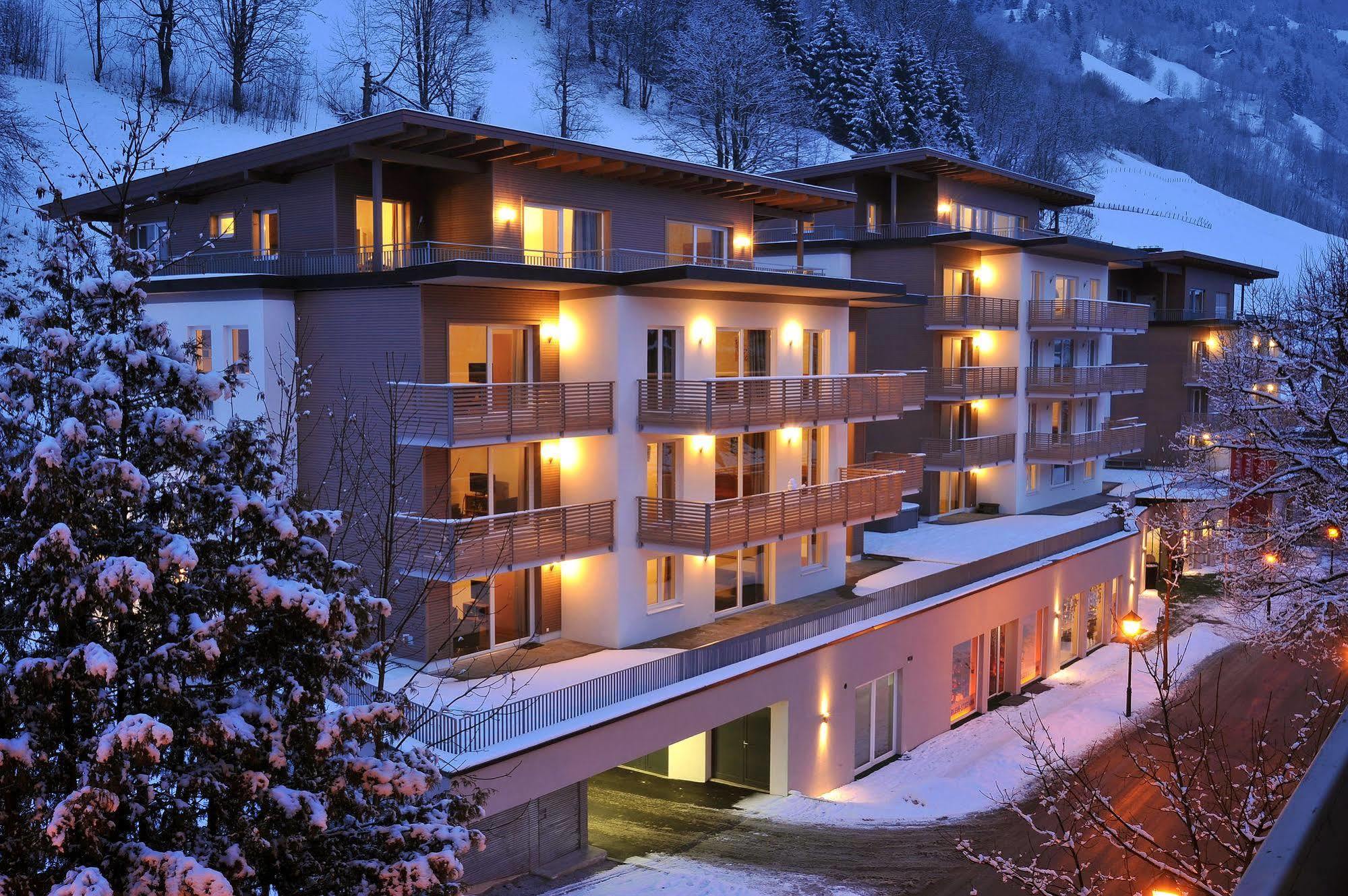 Alpenparks Residence Bad Hofgastein - Gratis Thermeneintritt Bagian luar foto